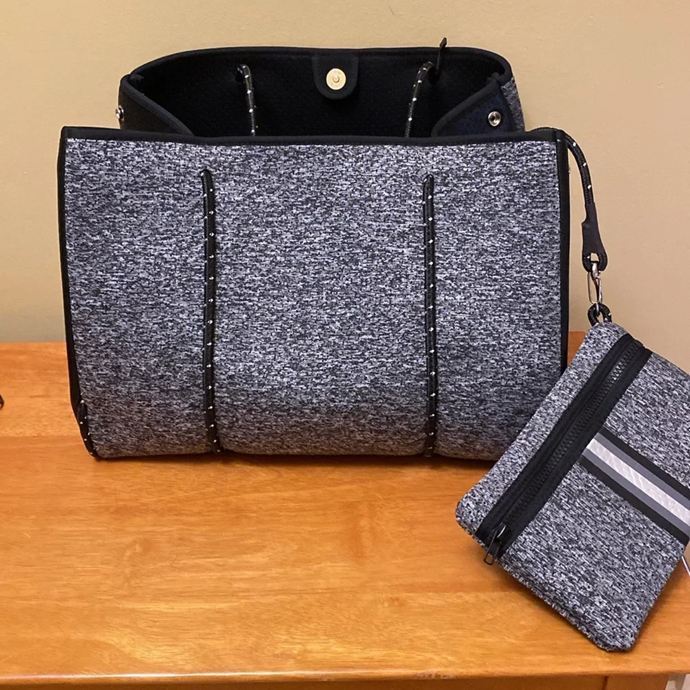 Haute Shore | The Greyson Tote - Picture 5 of 12